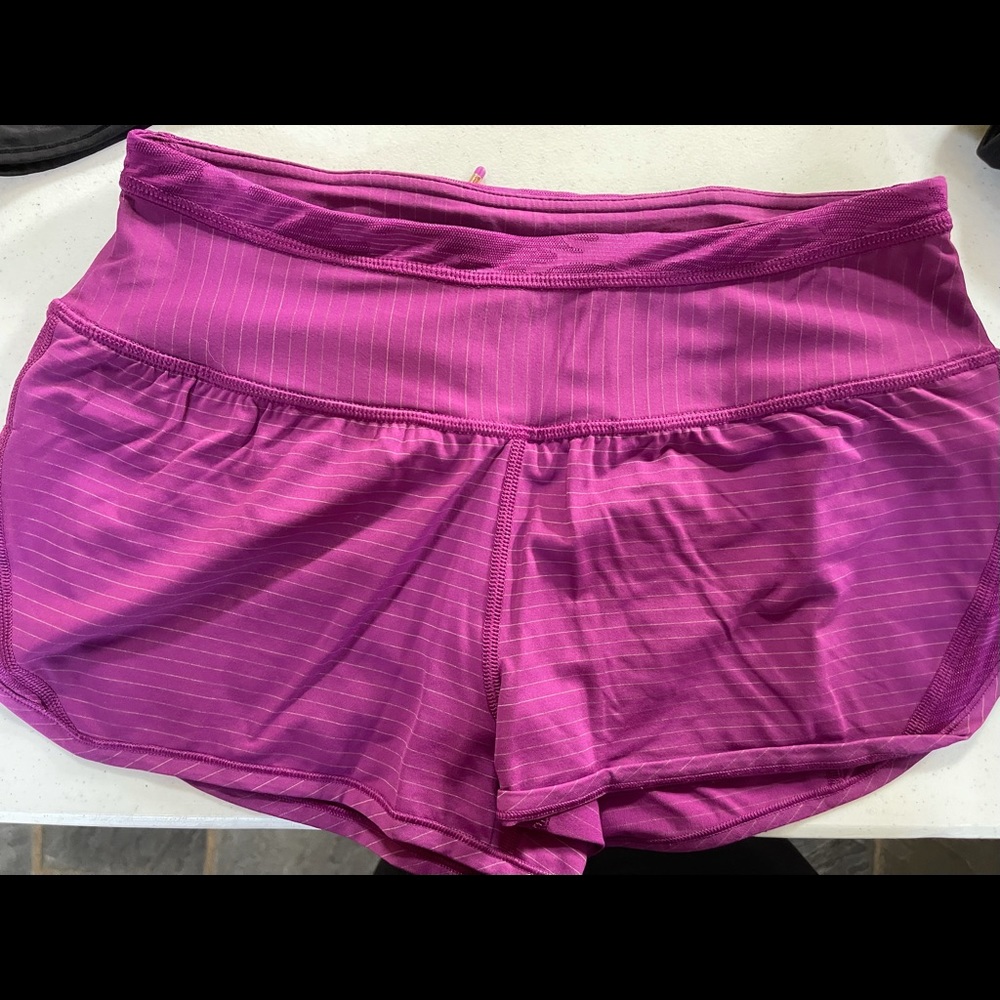 Lululemon speed short size 4
